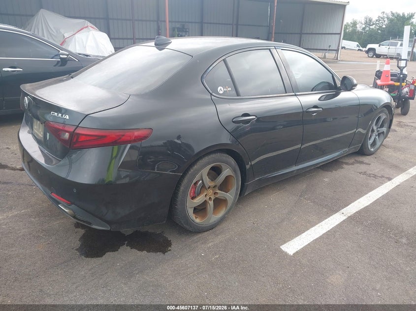 2017 Alfa romeo Giulia VIN ZARFAEBN7H7532433 IAAI salvage auction — FRONT END, Salvage (Mississippi), sold $5,100 on 2026-08-20 (photo 4)