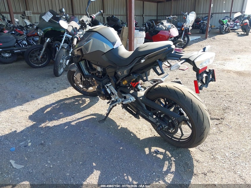 2022 BMW F 900 VIN WB10K130XN6G01934 IAAI salvage auction — NO DAMAGE, Clear (Michigan), sold $3,650 on 2026-07-30 (photo 3)
