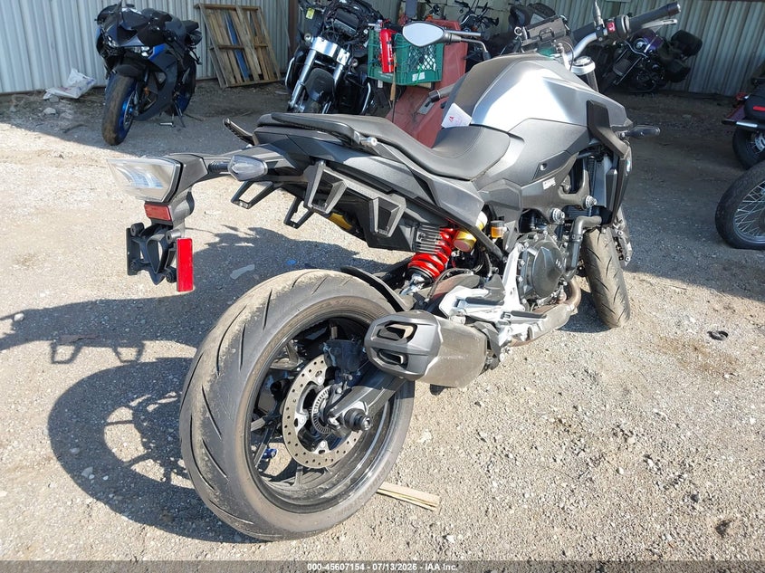 2022 BMW F 900 VIN WB10K130XN6G01934 IAAI salvage auction — NO DAMAGE, Clear (Michigan), sold $3,650 on 2026-07-30 (photo 4)