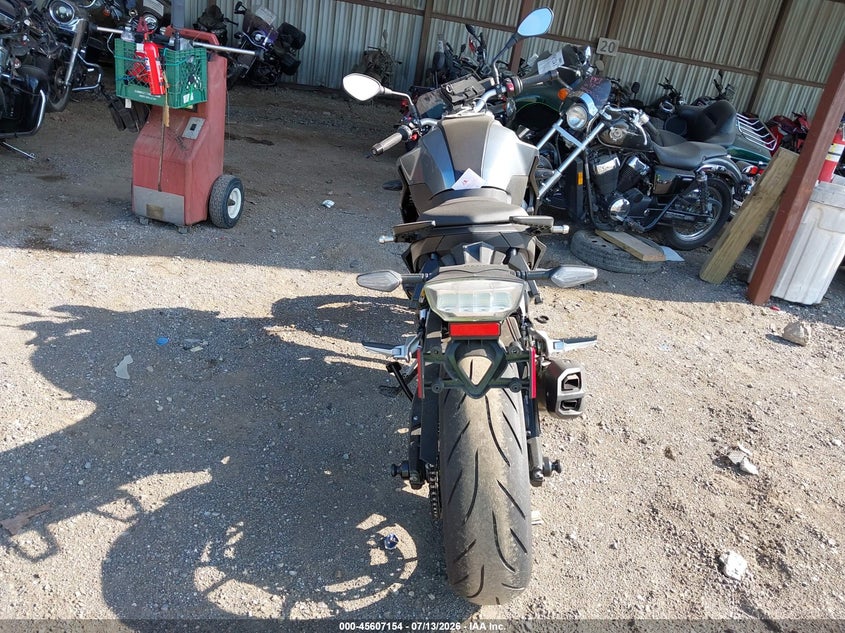 2022 BMW F 900 VIN WB10K130XN6G01934 IAAI salvage auction — NO DAMAGE, Clear (Michigan), sold $3,650 on 2026-07-30 (photo 6)