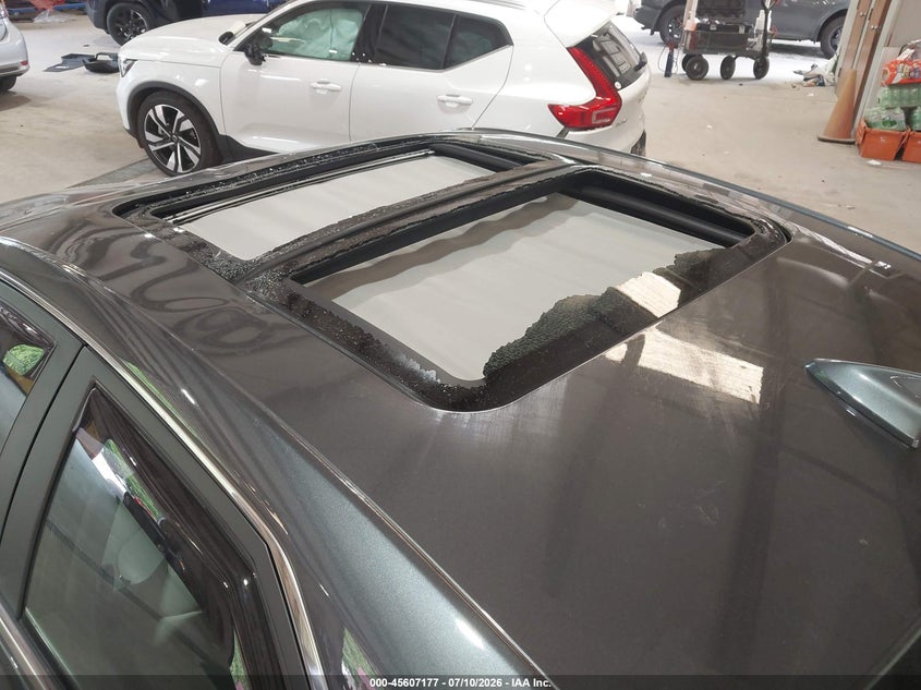 2013 Cadillac Cts VIN 1G6DE5E57D0152046 IAAI salvage auction — ROOF, Salvage (North Carolina), sold $2,650 on 2026-08-01 (photo 6)