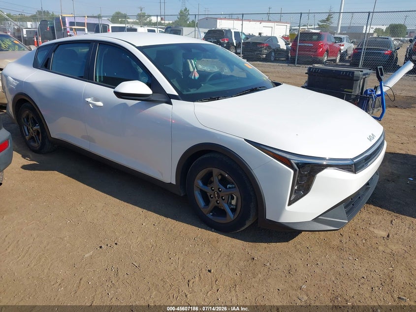 2025 Kia K4 VIN 3KPFT4DE3SE030604 IAAI salvage auction — RIGHT SIDE, Wait Title, sold $7,150 on 2026-10-08 (photo 1)