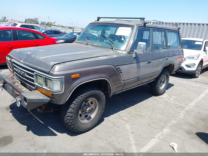 1989 Toyota Land cruiser VIN JT3FJ62GXK0096263 IAAI salvage auction — NORMAL WEAR, Clear-Dealer Only (Wisconsin), sold $2,050 on 2026-07-30 (photo 2)
