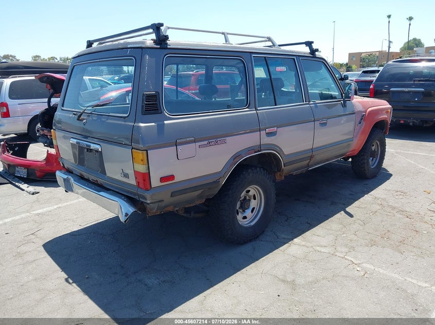 1989 Toyota Land cruiser VIN JT3FJ62GXK0096263 IAAI salvage auction — NORMAL WEAR, Clear-Dealer Only (Wisconsin), sold $2,050 on 2026-07-30 (photo 4)