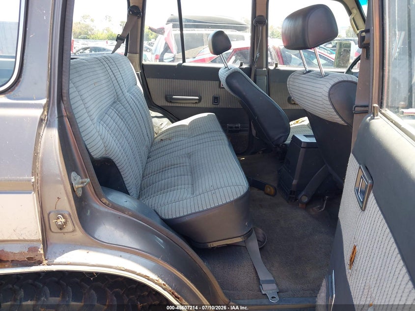 1989 Toyota Land cruiser VIN JT3FJ62GXK0096263 IAAI salvage auction — NORMAL WEAR, Clear-Dealer Only (Wisconsin), sold $2,050 on 2026-07-30 (photo 8)