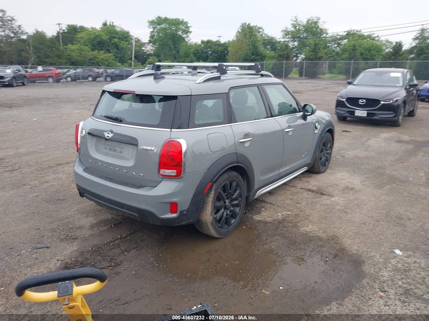 2019 Mini VIN WMZYU7C51K3F94335 IAAI salvage auction — SIDE, Salvage Title, sold $3,375 on 2026-09-01 (photo 4)