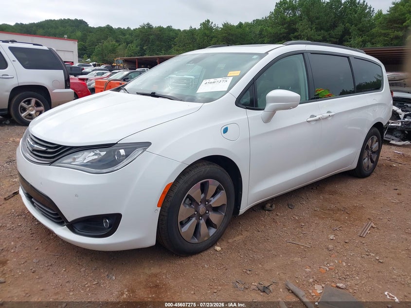 2018 Chrysler Pacifica VIN 2C4RC1N76JR356972 IAAI salvage auction — LEFT REAR, Salvage (Alabama), sold $3,000 on 2026-09-01 (photo 2)