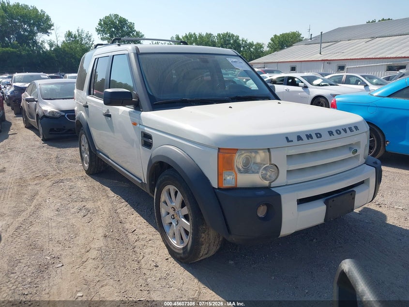 2006 Land rover Lr3 VIN SALAE254X6A383082 IAAI salvage auction — NORMAL WEAR, Clear (Illinois), sold $450 on 2026-07-20 (photo 1)