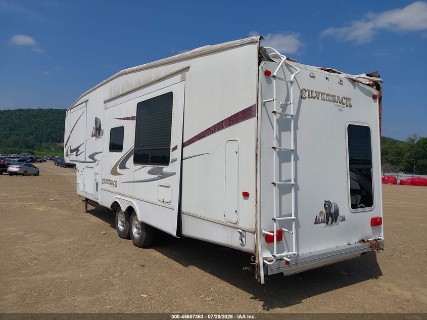 2006 Cedar creek Silverback VIN 4X4FCRJ286P196253 IAAI salvage auction — REAR END, Salvage (Pennsylvania), sold $25 on 2026-09-09 (photo 3)