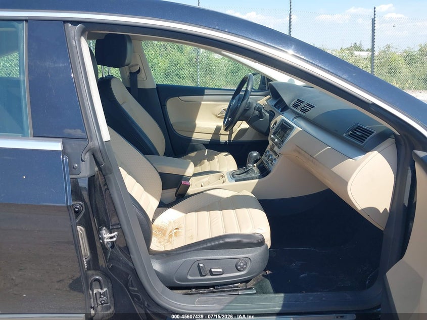 2013 Volkswagen Passat cc VIN WVWBP7AN4DE562077 IAAI salvage auction — LEFT FRONT, Clear (Wisconsin), sold $425 on 2026-07-28 (photo 5)
