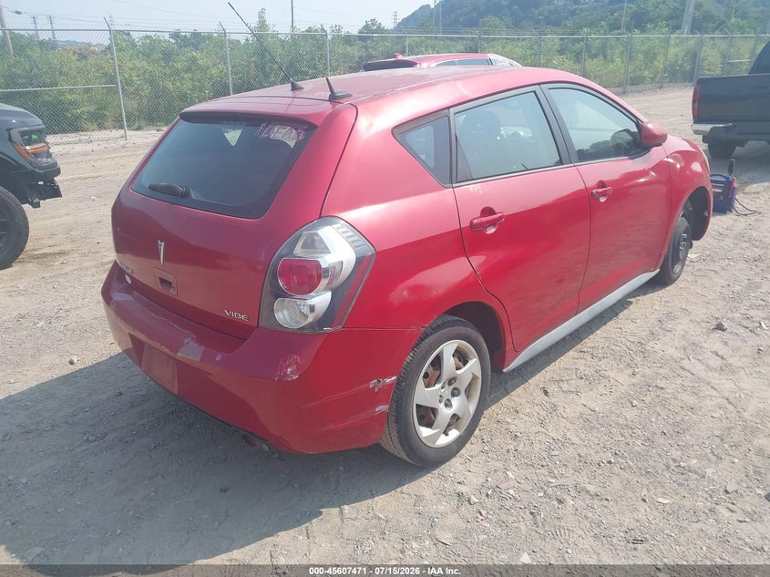 2010 Pontiac Vibe VIN 5Y2SP6E82AZ413086 IAAI salvage auction — NORMAL WEAR, Clear (Pennsylvania), sold $375 on 2026-07-26 (photo 4)