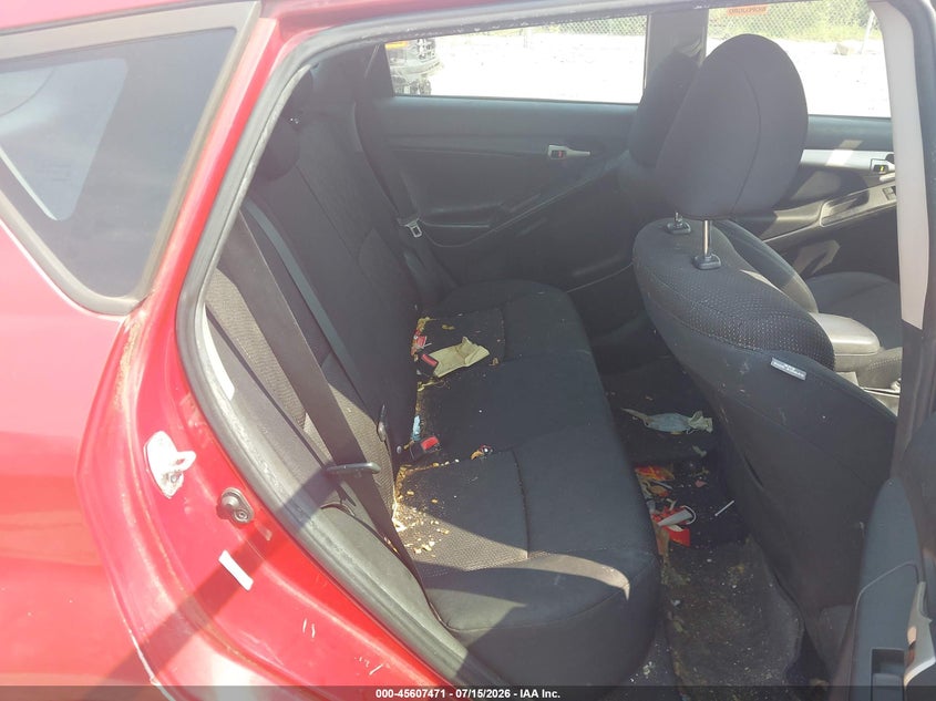 2010 Pontiac Vibe VIN 5Y2SP6E82AZ413086 IAAI salvage auction — NORMAL WEAR, Clear (Pennsylvania), sold $650 on 2026-07-28 (photo 8)
