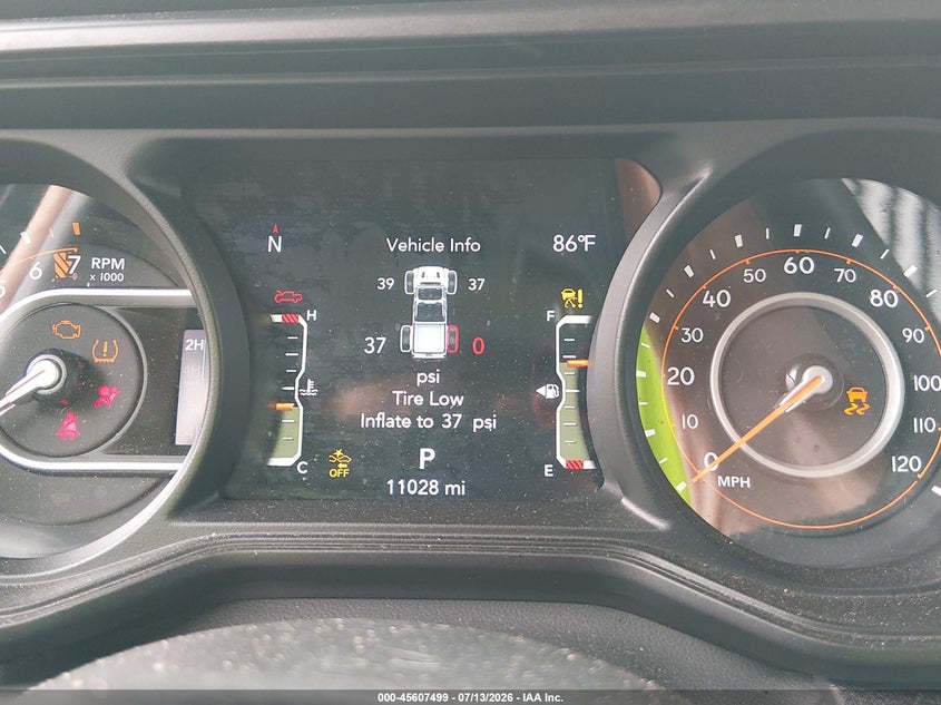 2025 Jeep Gladiator VIN 1C6RJTEG4SL535031 IAAI salvage auction — SIDE, Wait Title, sold $14,900 on 2026-08-14 (photo 7)