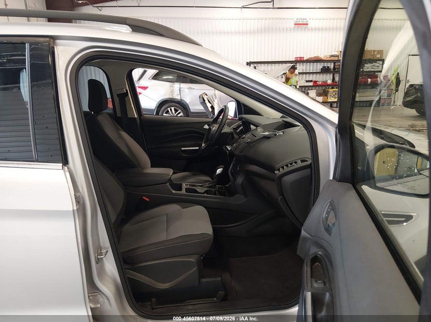 2018 Ford Escape VIN 1FMCU9GD6JUD08892 IAAI salvage auction — NORMAL WEAR, Sf97 (Colorado), sold $7,500 on 2026-10-07 (photo 5)