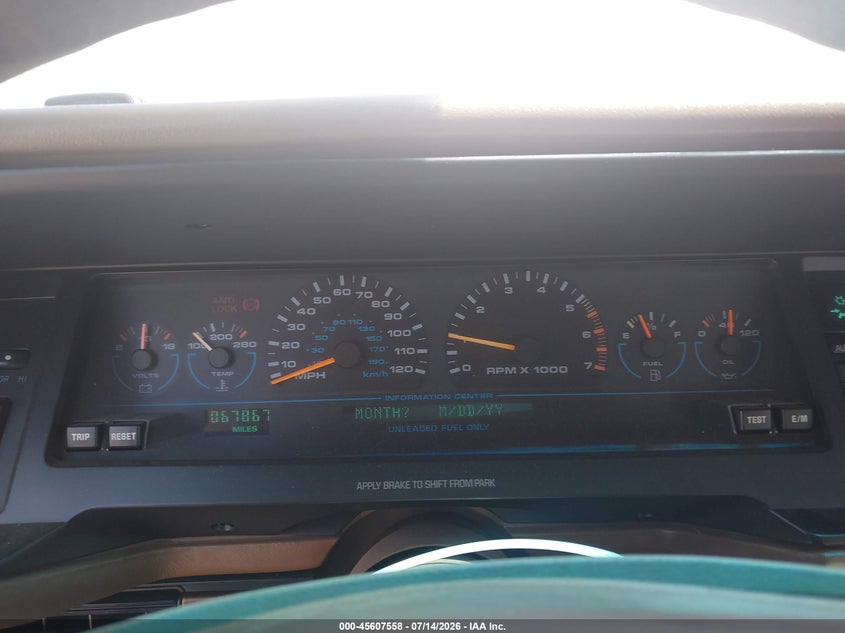 1992 Oldsmobile .88 VIN 1G3HY53L1NH375242 IAAI salvage auction — SIDE, Clear - Dealer Only (California), sold $75 on 2026-07-21 (photo 7)