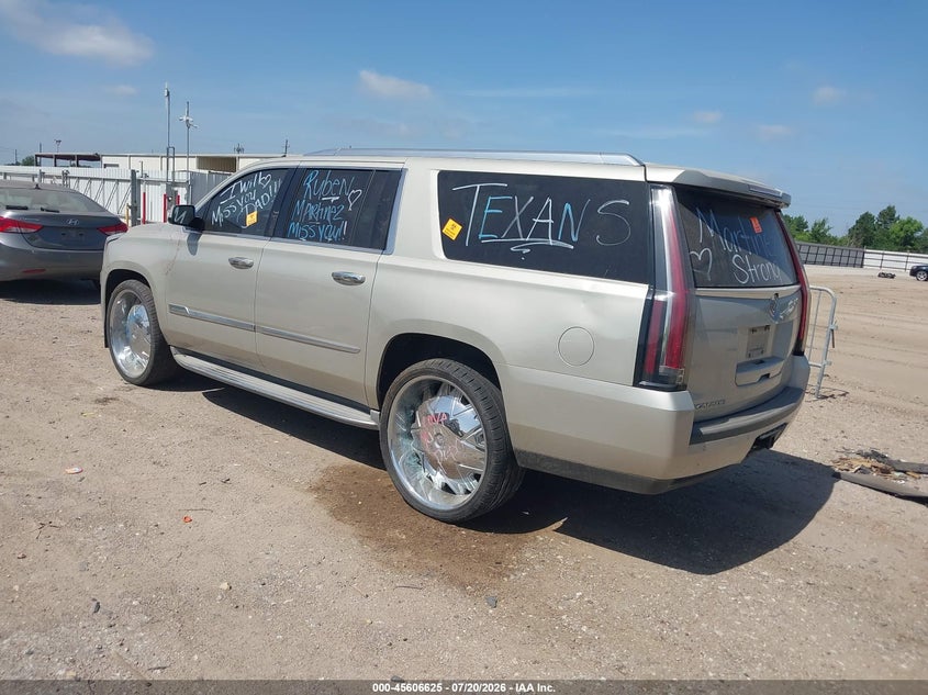 2015 Cadillac Escalade VIN 1GYS3JKJ9FR205102 IAAI salvage auction — WATER/FLOOD, Salvage Title, sold $8,600 on 2026-08-21 (photo 3)