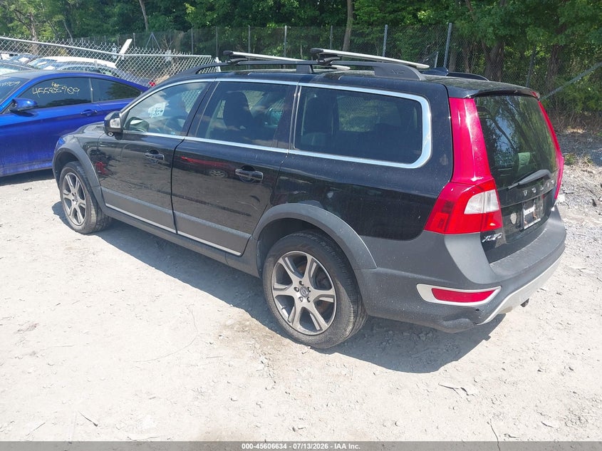 2013 Volvo Xc70 VIN YV4902BZ5D1163982 IAAI salvage auction — NORMAL WEAR, Clear (New York), sold $400 on 2026-07-28 (photo 3)