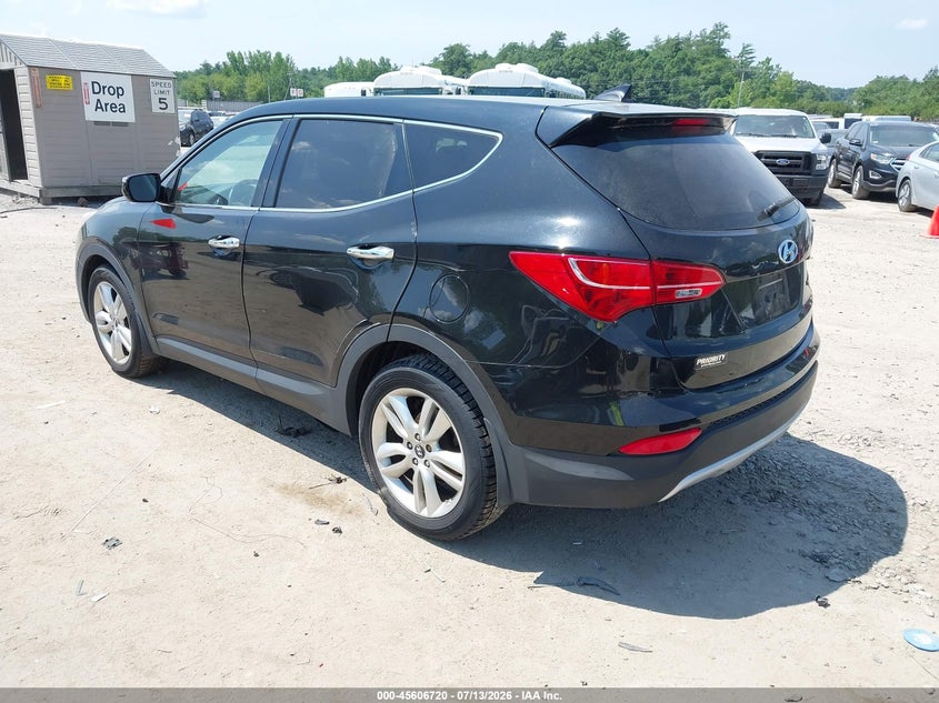 2013 Hyundai Santa fe VIN 5XYZWDLA2DG088857 IAAI salvage auction — NORMAL WEAR, Clear (Massachusetts), sold $50 on 2026-07-22 (photo 3)