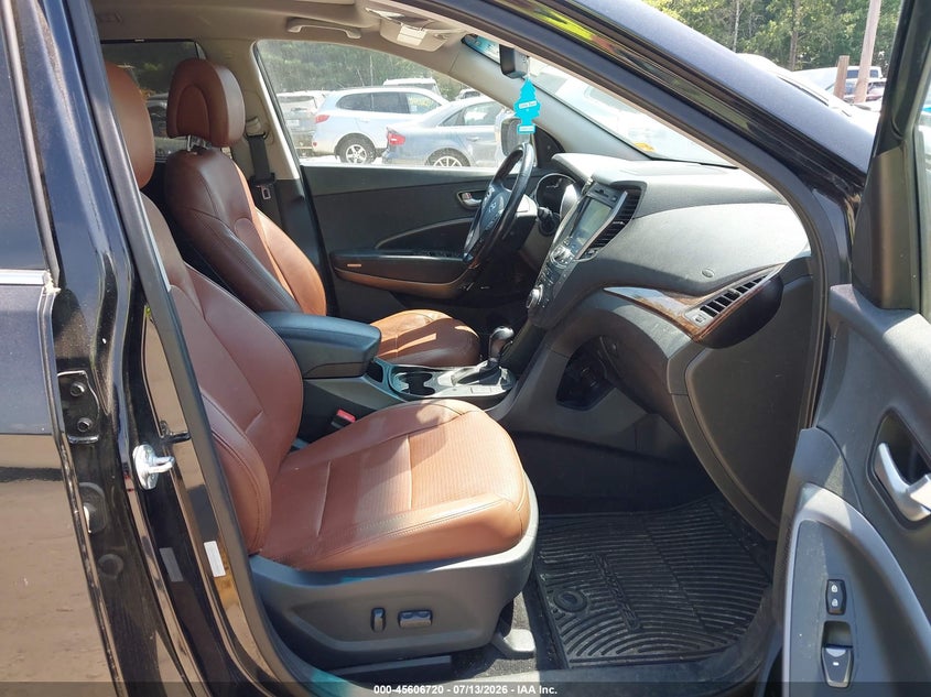 2013 Hyundai Santa fe VIN 5XYZWDLA2DG088857 IAAI salvage auction — NORMAL WEAR, Clear (Massachusetts), sold $50 on 2026-07-22 (photo 5)