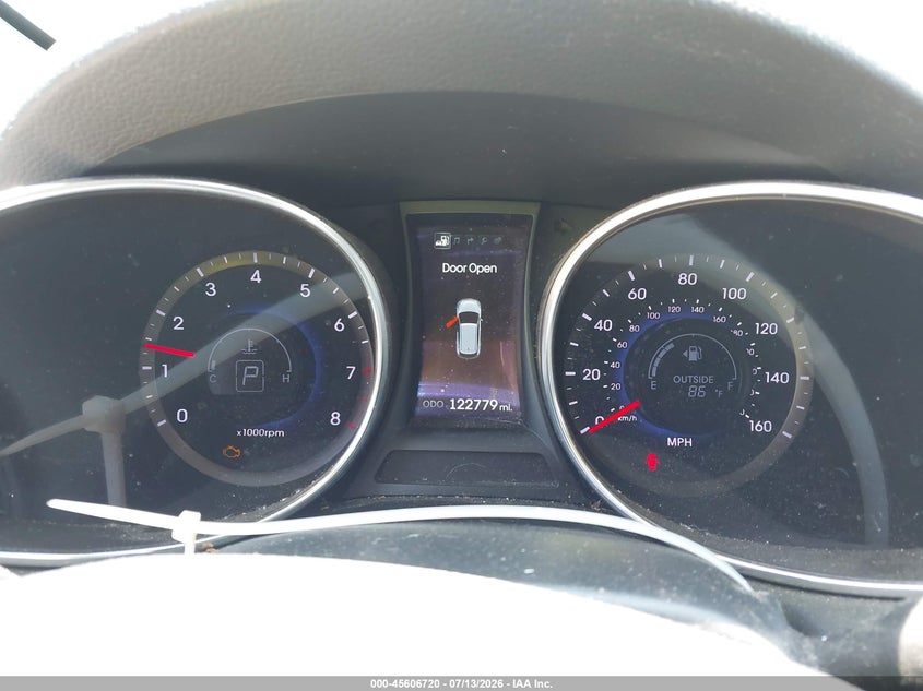 2013 Hyundai Santa fe VIN 5XYZWDLA2DG088857 IAAI salvage auction — NORMAL WEAR, Clear (Massachusetts), sold $50 on 2026-07-22 (photo 7)