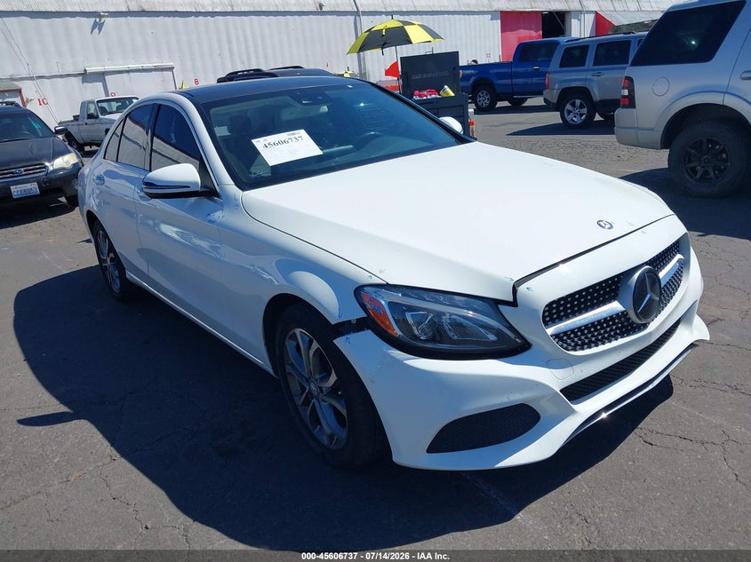 2016 Mercedes-benz C-klasse VIN 55SWF4KB2GU125588 IAAI salvage auction — LEFT FRONT, Wait Title, sold $5,200 on 2026-08-24 (photo 1)