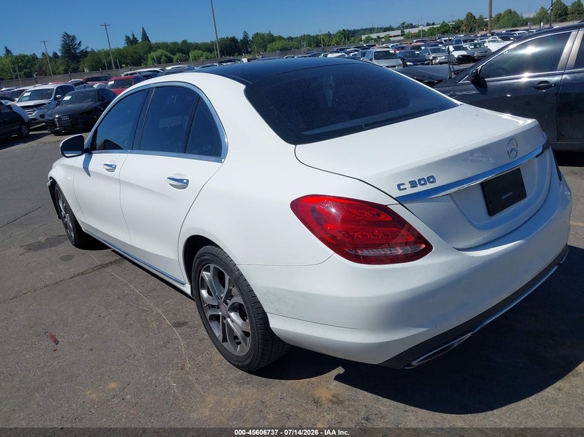 2016 Mercedes-benz C-klasse VIN 55SWF4KB2GU125588 IAAI salvage auction — LEFT FRONT, Wait Title, sold $5,200 on 2026-08-24 (photo 3)