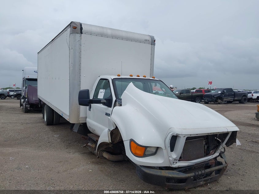 2013 Ford F650-f750 VIN 3FRNF7FA2DV034423 IAAI salvage auction — NORMAL WEAR, Salvage Title, sold $850 on 2026-09-14 (photo 1)