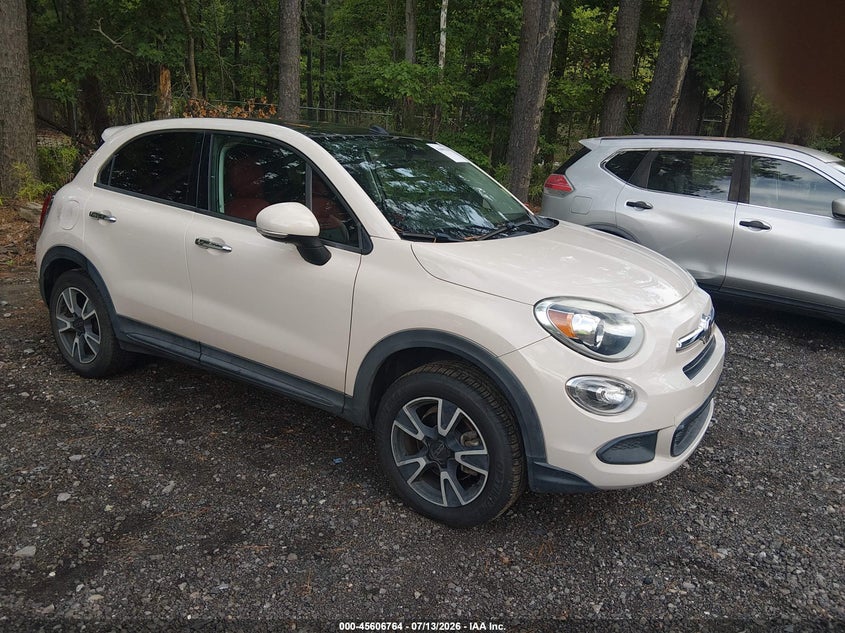 2016 Fiat 500x VIN ZFBCFYBT1GP377118 IAAI salvage auction — NORMAL WEAR, Clear (Virginia), sold $1,550 on 2026-07-14 (photo 1)