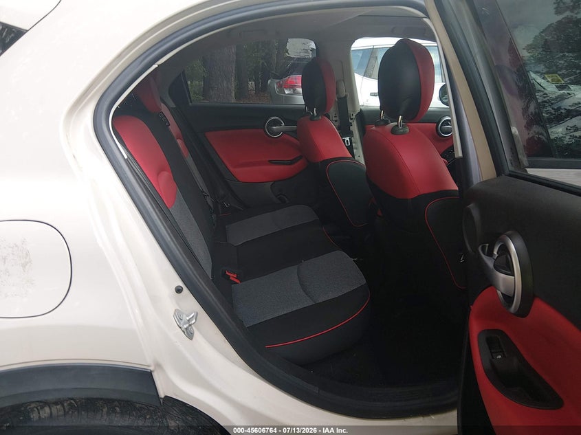 2016 Fiat 500x VIN ZFBCFYBT1GP377118 IAAI salvage auction — NORMAL WEAR, Clear (Virginia), sold $1,550 on 2026-07-14 (photo 8)