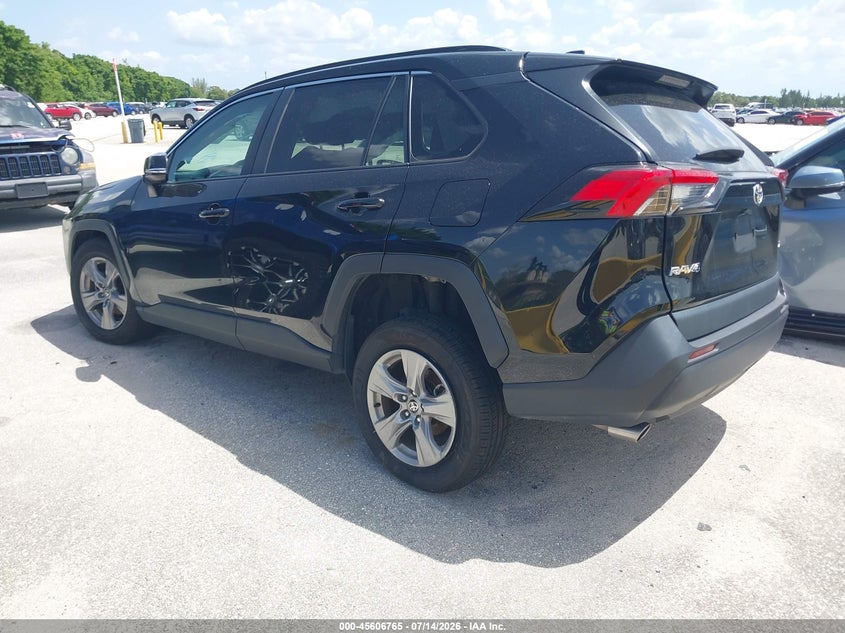 2024 Toyota Rav4 VIN 2T3W1RFV4RW334314 IAAI salvage auction — RIGHT SIDE, Rebuildable (Florida), sold $6,750 on 2026-08-19 (photo 3)