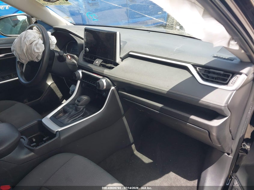 2024 Toyota Rav4 VIN 2T3W1RFV4RW334314 IAAI salvage auction — RIGHT SIDE, Rebuildable (Florida), sold $6,750 on 2026-08-19 (photo 5)