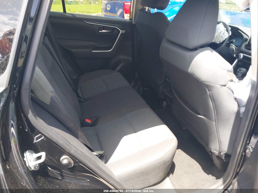 2024 Toyota Rav4 VIN 2T3W1RFV4RW334314 IAAI salvage auction — RIGHT SIDE, Rebuildable (Florida), sold $6,750 on 2026-08-19 (photo 8)