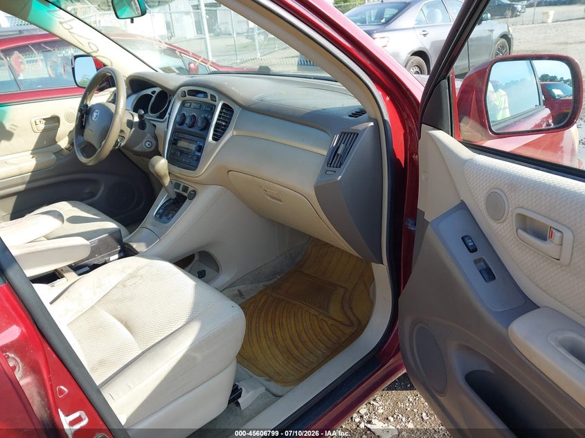 2005 Toyota Highlander VIN JTEGD21AX50121305 IAAI salvage auction — NORMAL WEAR, Clear (Virginia), sold $1,050 on 2026-07-24 (photo 5)