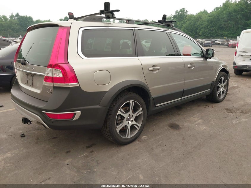 2015 Volvo Xc70 VIN YV4902NMXF1212550 IAAI salvage auction — FRONT END, Salvage Title, sold $7,100 on 2026-08-19 (photo 4)