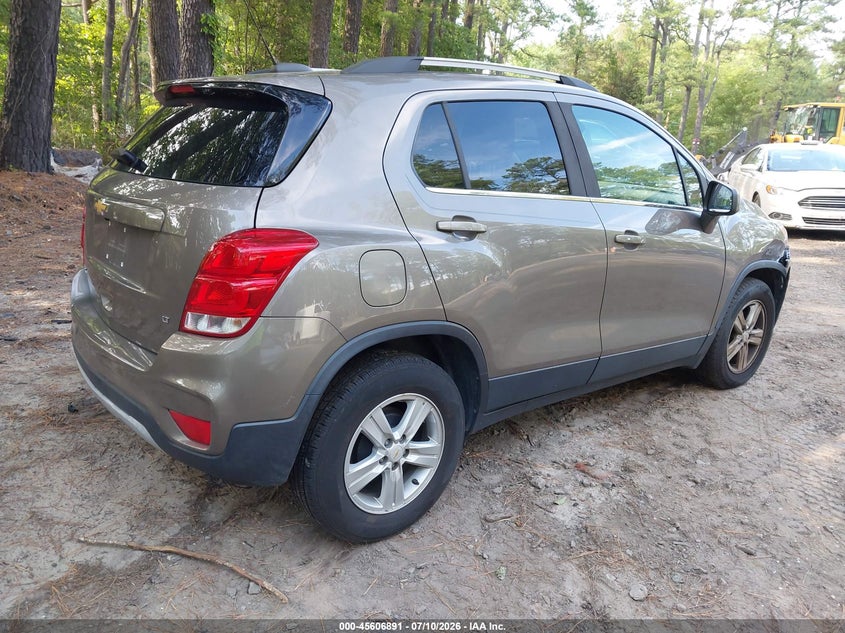 2020 Chevrolet Trax VIN KL7CJLSB7LB334879 IAAI salvage auction — NORMAL WEAR, Clear (Virginia), sold $25 on 2026-07-28 (photo 4)