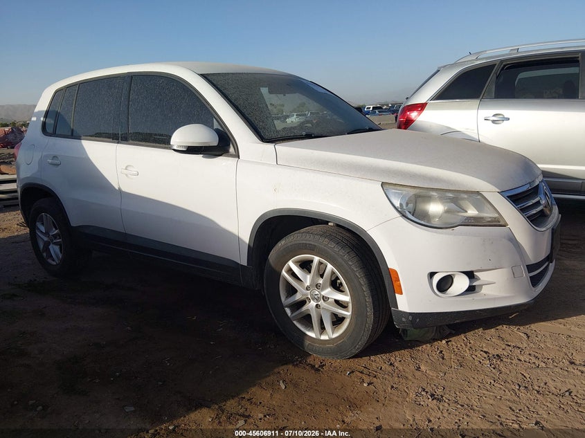 2011 Volkswagen Tiguan VIN WVGAV7AX0BW534427 IAAI salvage auction — NORMAL WEAR, Clear-Dealer Only (Arizona), sold $175 on 2026-07-28 (photo 1)