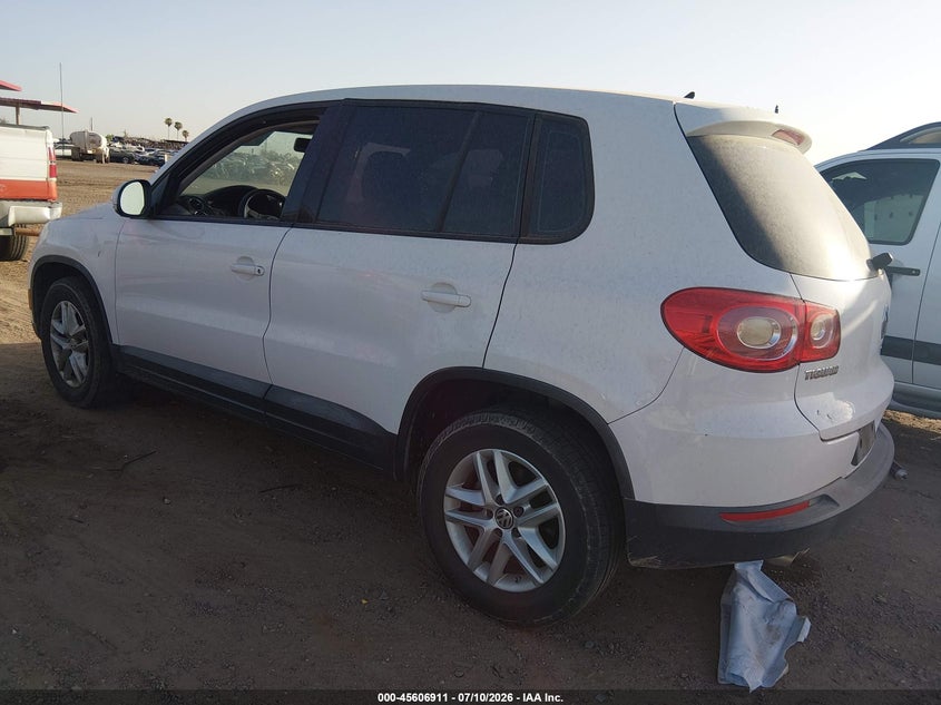 2011 Volkswagen Tiguan VIN WVGAV7AX0BW534427 IAAI salvage auction — NORMAL WEAR, Clear-Dealer Only (Arizona), sold $175 on 2026-07-28 (photo 3)