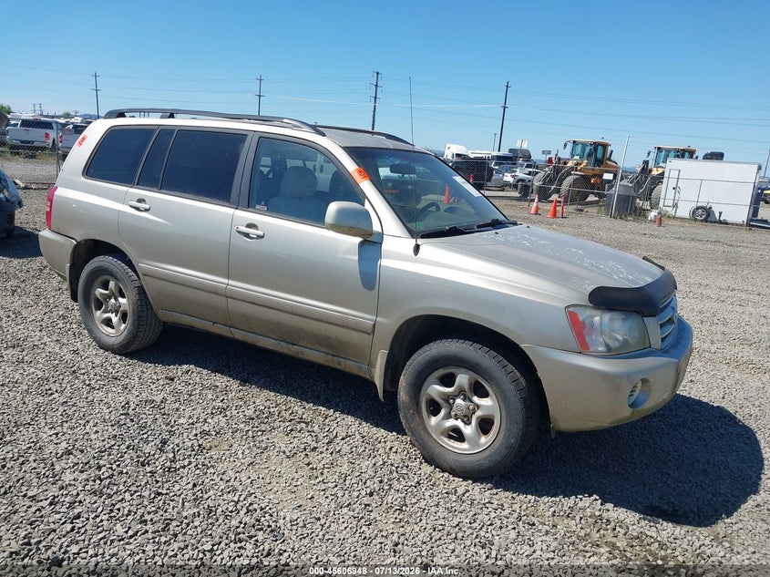 2002 Toyota Highlander VIN JTEHF21A220068819 IAAI salvage auction — NORMAL WEAR, Peddle Clear Public-Restricted (Oregon), sold $75 on 2026-07-27 (photo 1)