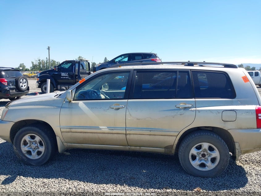 2002 Toyota Highlander VIN JTEHF21A220068819 IAAI salvage auction — NORMAL WEAR, Peddle Clear Public-Restricted (Oregon), sold $75 on 2026-07-27 (photo 6)