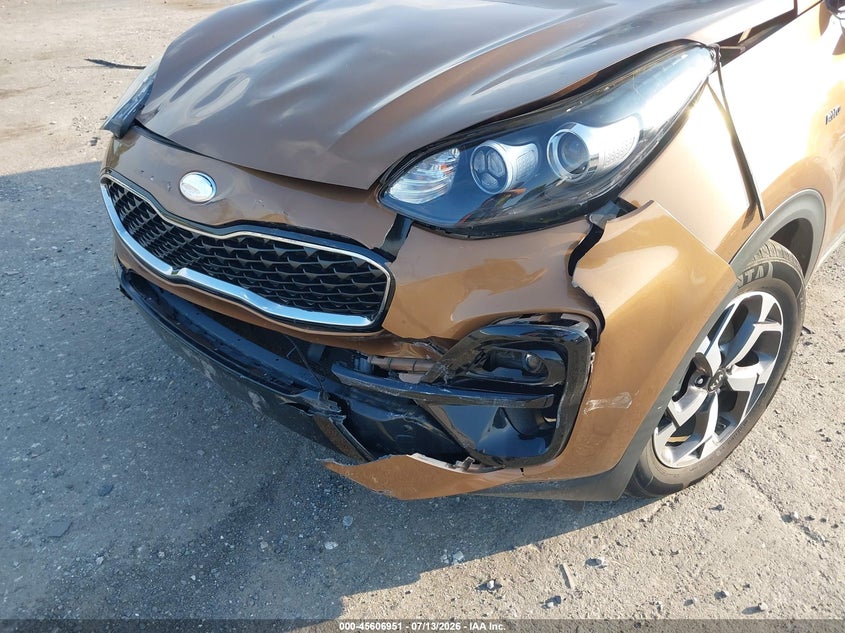 2020 Kia Sportage VIN KNDPMCAC1L7632613 IAAI salvage auction — RIGHT SIDE, Salvage (Pennsylvania), sold $2,650 on 2026-07-31 (photo 6)