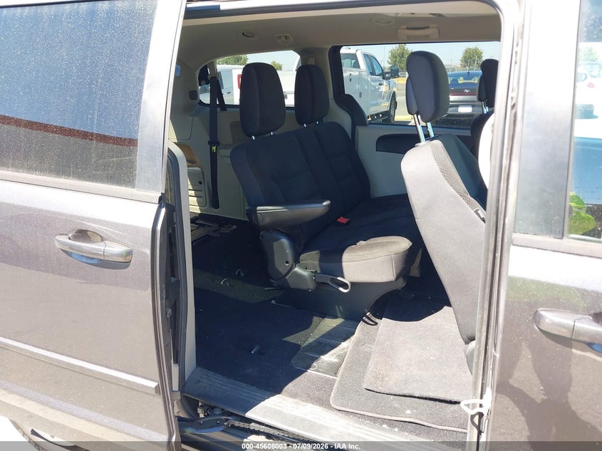 2017 Dodge Grand caravan VIN 2C4RDGBG0HR827979 IAAI salvage auction — NORMAL WEAR, Sf97 (California), sold $11,250 on 2026-07-30 (photo 8)