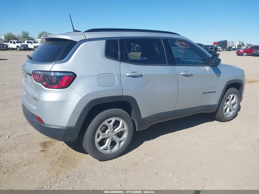 2024 Jeep Compass VIN 3C4NJDBN2RT110342 IAAI salvage auction — LEFT FRONT, Salvage Title, sold $9,500 on 2026-07-30 (photo 4)
