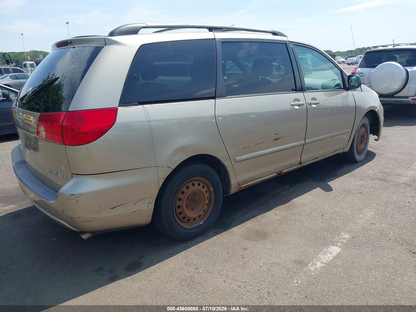 2007 Toyota Sienna VIN 5TDZK23C17S002124 IAAI salvage auction — NORMAL WEAR, Clear (New Jersey), sold $575 on 2026-07-27 (photo 4)