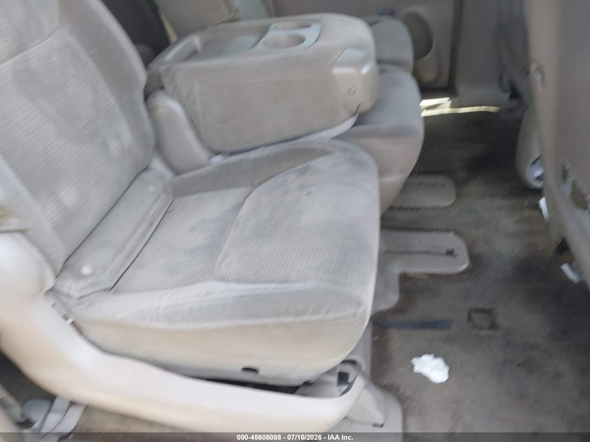 2007 Toyota Sienna VIN 5TDZK23C17S002124 IAAI salvage auction — NORMAL WEAR, Clear (New Jersey), sold $575 on 2026-07-27 (photo 8)