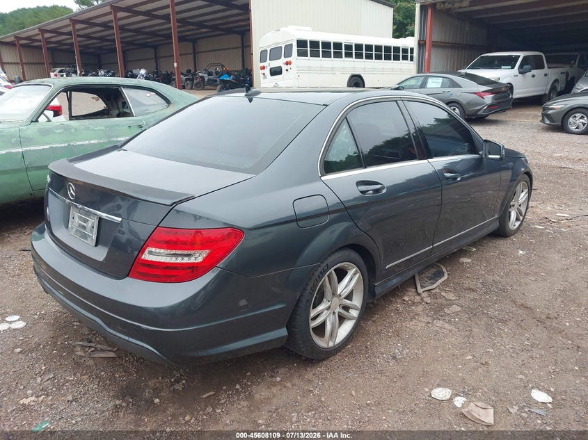 2013 Mercedes-benz C-klasse VIN WDDGF4HB4DR247426 IAAI salvage auction — NO DAMAGE, Clear (Alabama), sold $25 on 2026-07-22 (photo 4)