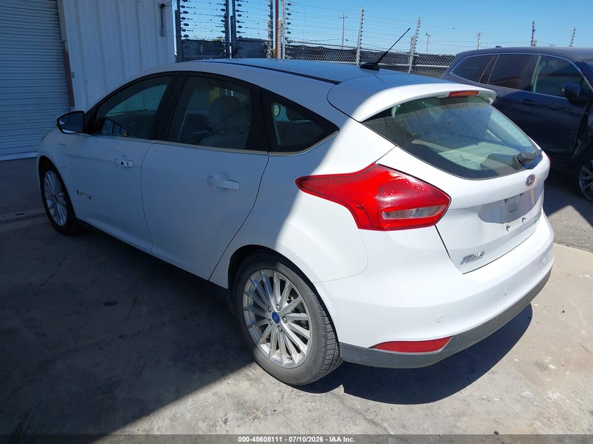 2018 Ford Focus VIN 1FADP3R40JL296129 IAAI salvage auction — NORMAL WEAR, Sf97 (California), sold $7,950 on 2026-08-27 (photo 3)
