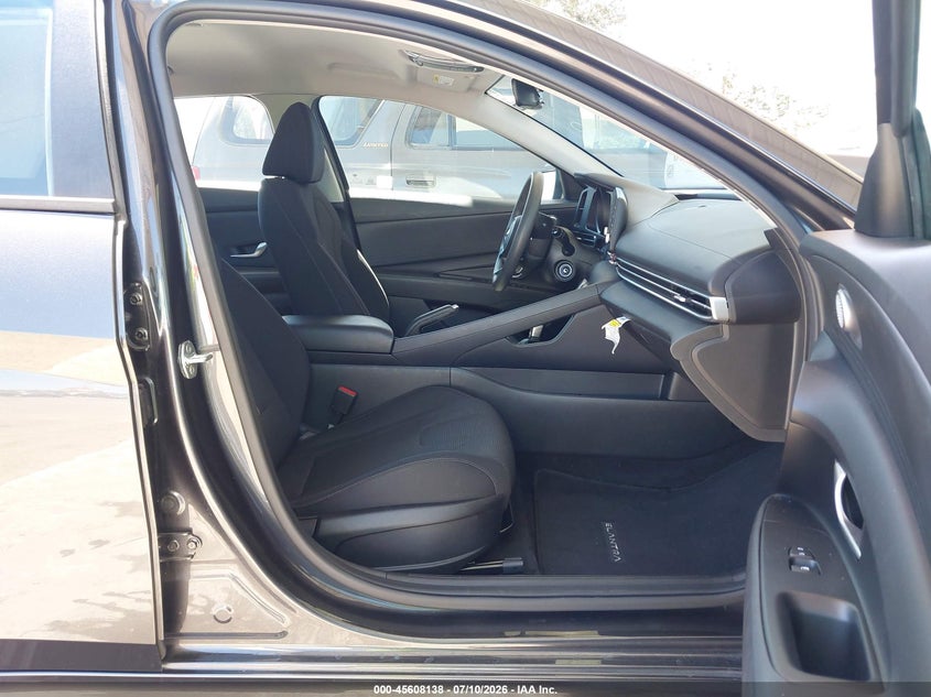2021 Hyundai Elantra VIN 5NPLL4AG6MH038056 IAAI salvage auction — NORMAL WEAR, Sf97 (California), sold $11,325 on 2026-07-30 (photo 5)