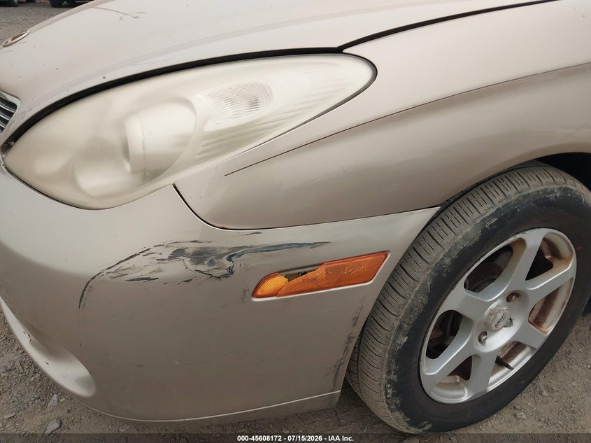 2006 Lexus Es 330 VIN JTHBA30G365166270 IAAI salvage auction — NORMAL WEAR, Clear (New York), sold $25 on 2026-07-22 (photo 6)