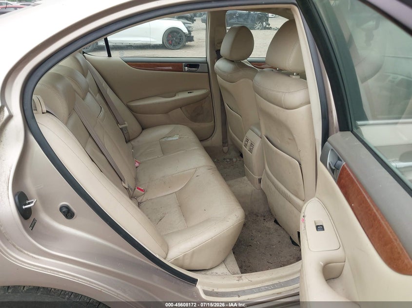 2006 Lexus Es 330 VIN JTHBA30G365166270 IAAI salvage auction — NORMAL WEAR, Clear (New York), sold $25 on 2026-07-22 (photo 8)