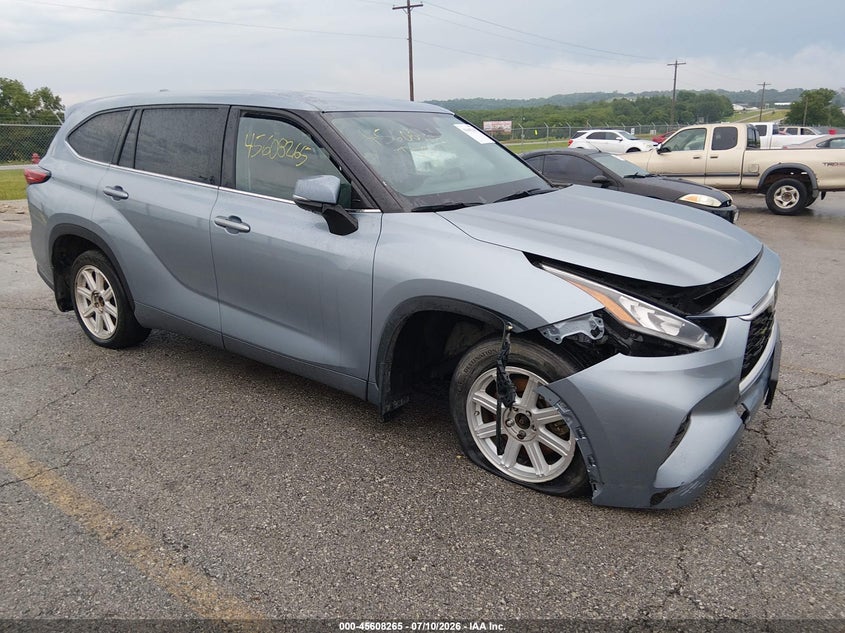 2020 Toyota Highlander VIN 5TDBZRBH2LS038059 IAAI salvage auction — FRONT END, Clear (Missouri), sold $9,075 on 2026-07-16 (photo 1)